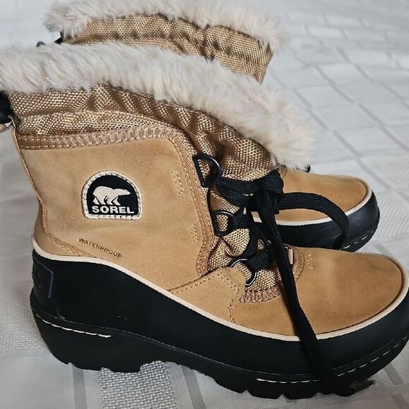 Sorel Kid's Girl Tan Winter Boots - Picture 1 of 16